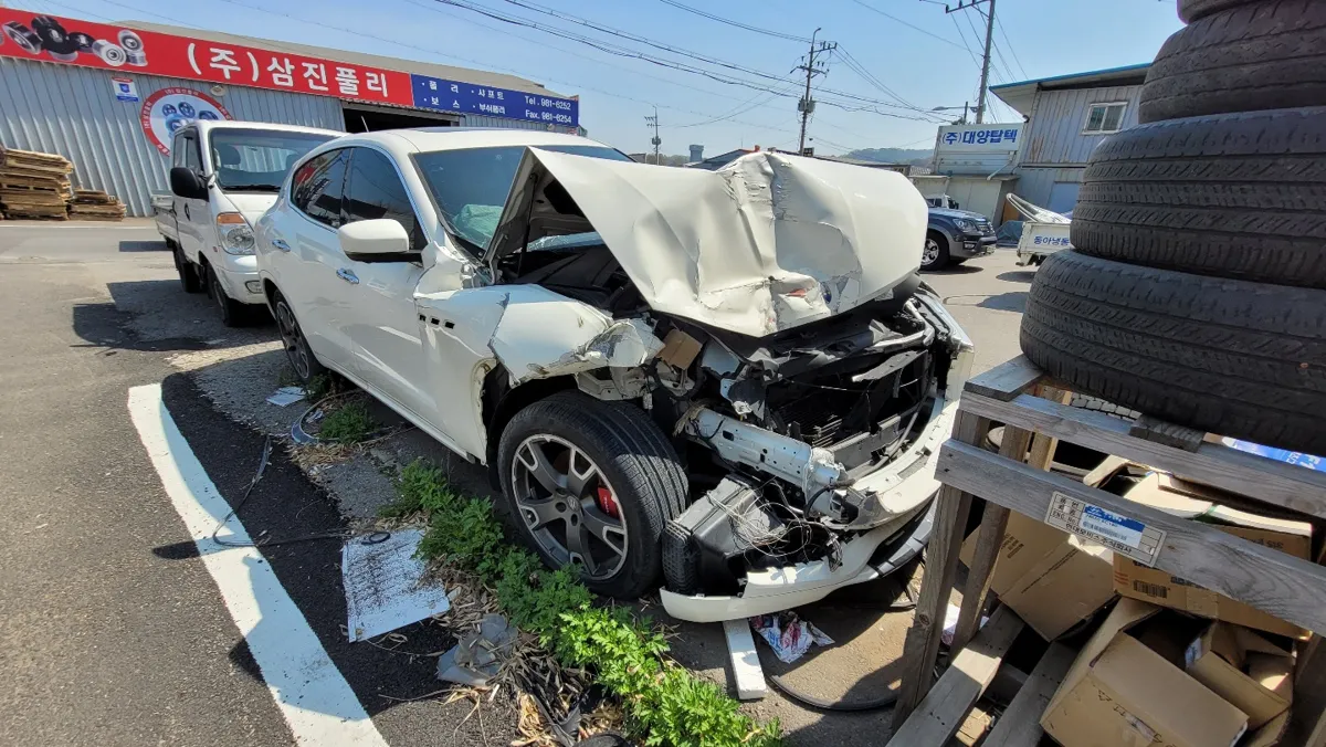 사고·전손 매입 및 제휴 관허 폐차 연계, 마세라티 르반떼
