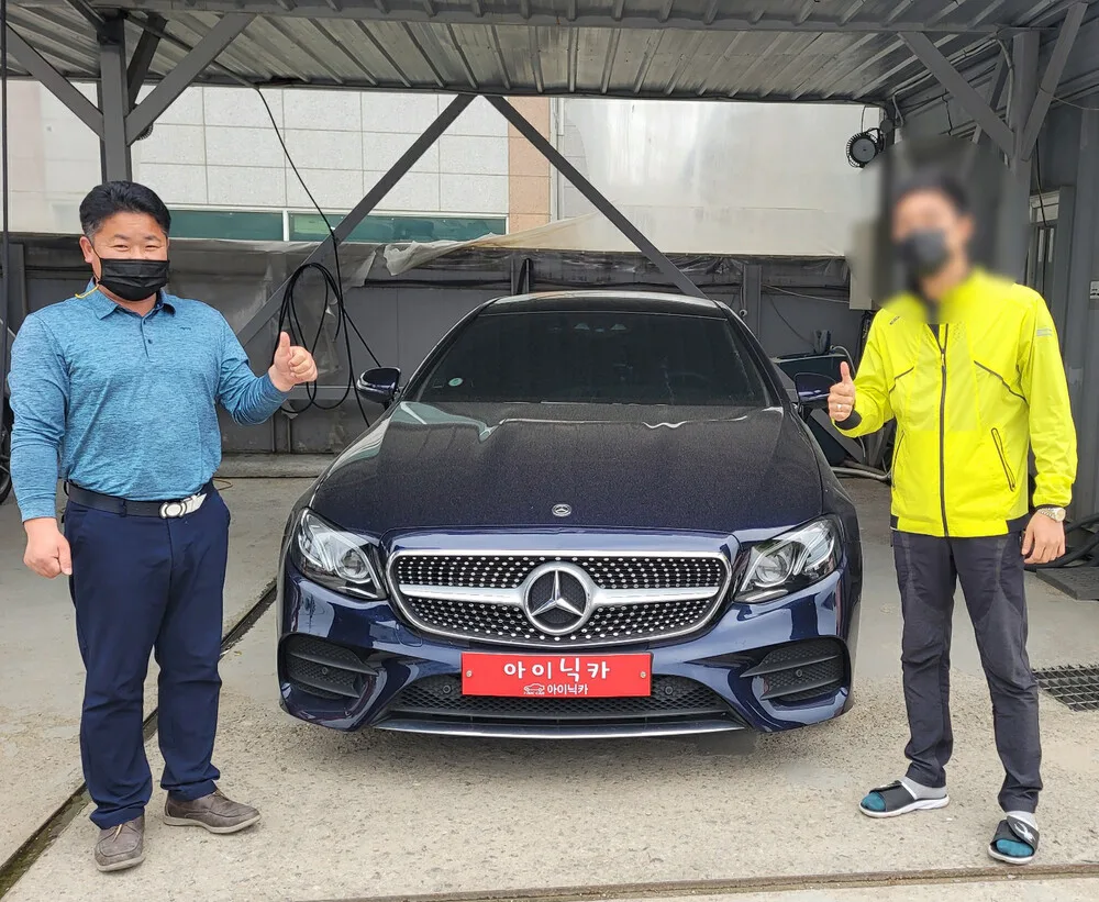 아이닉카 중고차 매입 고객 인도 사진